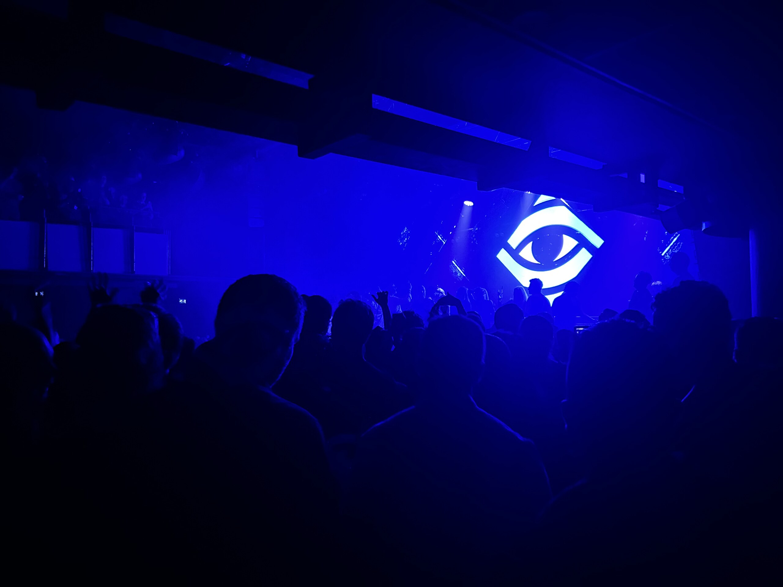 Scenmiljö med LED-ytor under produktionen på Hamburger Börs