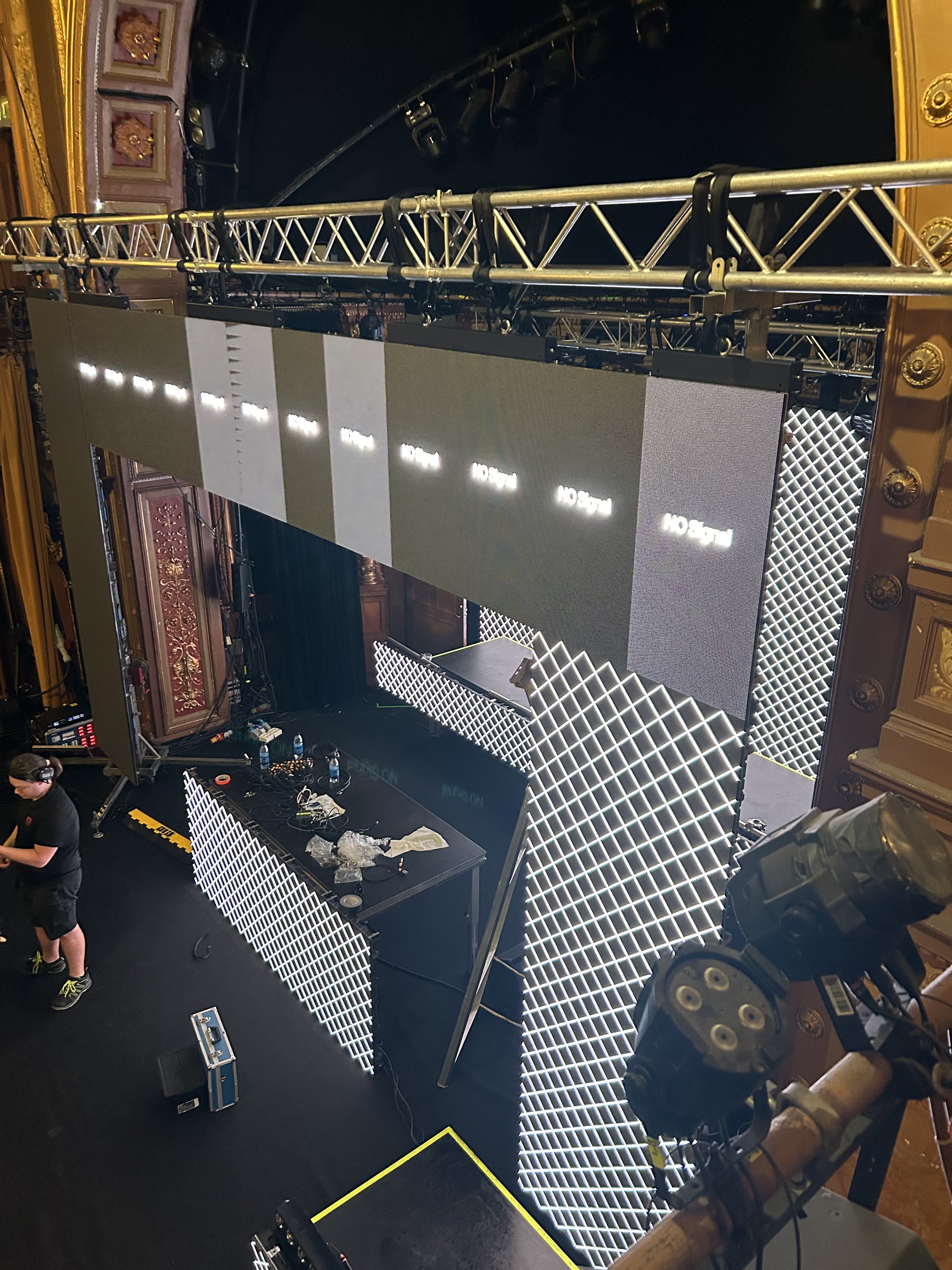 LED-installation testas i Berns salong